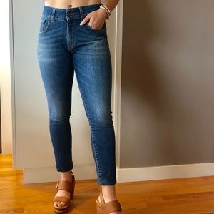 6397 Mini Skinny Jeans